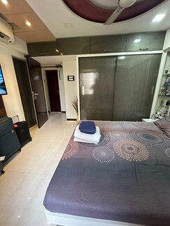 2.5 BHK + Pooja Room,Servant Room,Study Room,Extra Room,Basement,Store Room Apartment For Sale in Gundecha Premiere