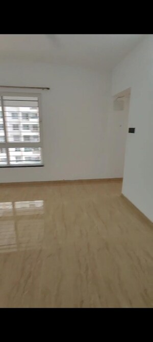 Room in 3 BHK Apartment at VTP Leonara, Mahalunge – for Rent