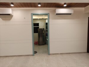 Room in 3 BHK Apartment at Awas Vikas, Gomti Nagar – for Rent