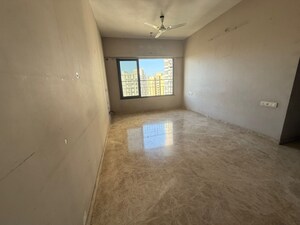 Room in 3 BHK Apartment at Gundecha Premiere, Kandivali East – for Sale