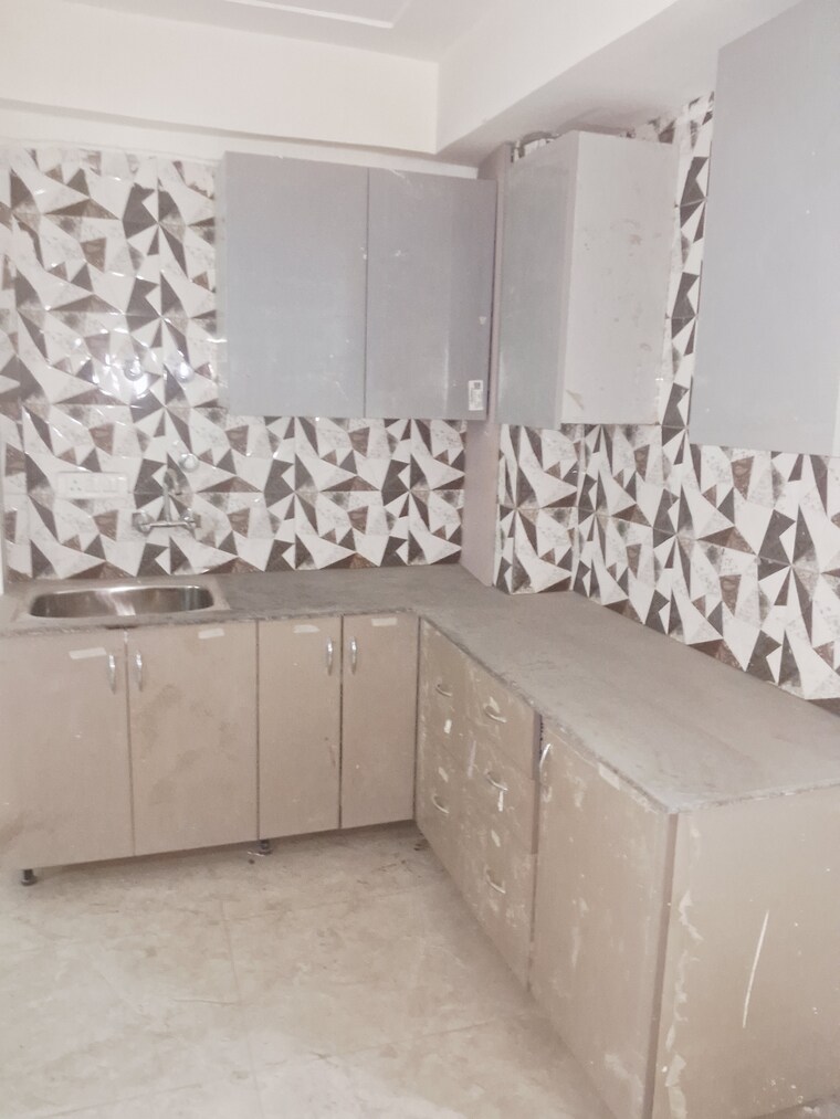 Kitchen, baraula 1 Bedroom 65 Sq.Yd. Builder Floor In Baraula Noida 10334433