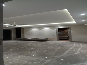 Room in 4 BHK Builder Floor at Palam Vihar – for Sale