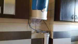 Bathroom in 2 BHK Builder Floor at South City 1 – for Rent