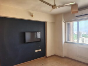  4 BHK Apartment at Hiranandani Gardens Odyssey I II, Powai – for Sale