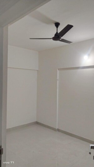 Room in 1 BHK Apartment at Gera Shrishti, Wagholi – for Rent