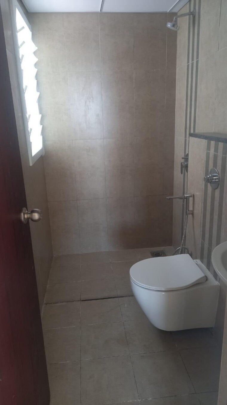 Bathroom, puravankara-silversands 2 Bedroom 900 Sq.Ft. Apartment In Mundhwa Pune 10334500