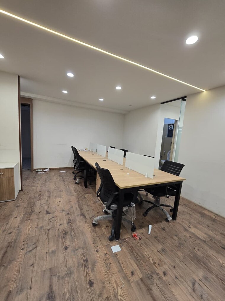 Team Area, gota Commercial Office Space 1763 Sq.Ft. In Gota Ahmedabad 10334521