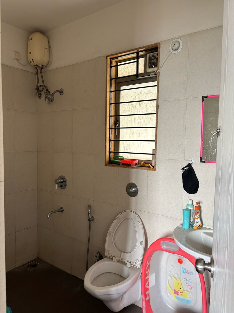Bathroom, lodha-casa-bella-gold 2 Bedroom 918 Sq.Ft. Apartment In Dombivli East Thane 10334537