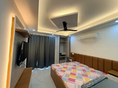 1 RkBuilder Floor For Rent in Saket