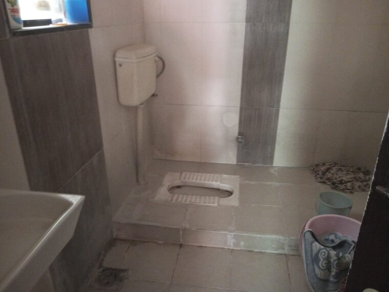 Bathroom, sukh sagar nagar 5 Bedroom 1860 Sq.Ft. Apartment In Sukh Sagar Nagar Pune 10335567