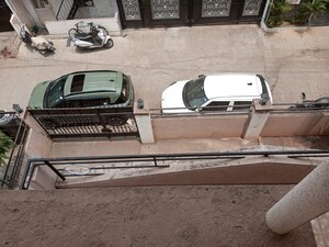 Furnished Amenities in 5 BHK Apartment at Sukh Sagar Nagar – for Sale