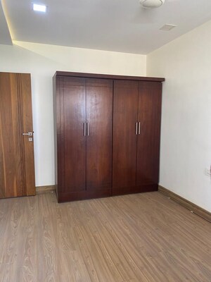 2 BHK Apartment For Rent in Sea Lord, Cuffe Parade