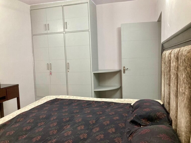 Bedroom, mayur vihar 2 Bedroom 1100 Sq.Ft. Apartment In Mayur Vihar Delhi 10335569