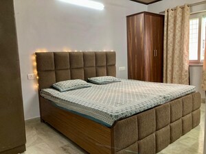 Bedroom in 2 BHK Apartment at Mayur Vihar – for Rent