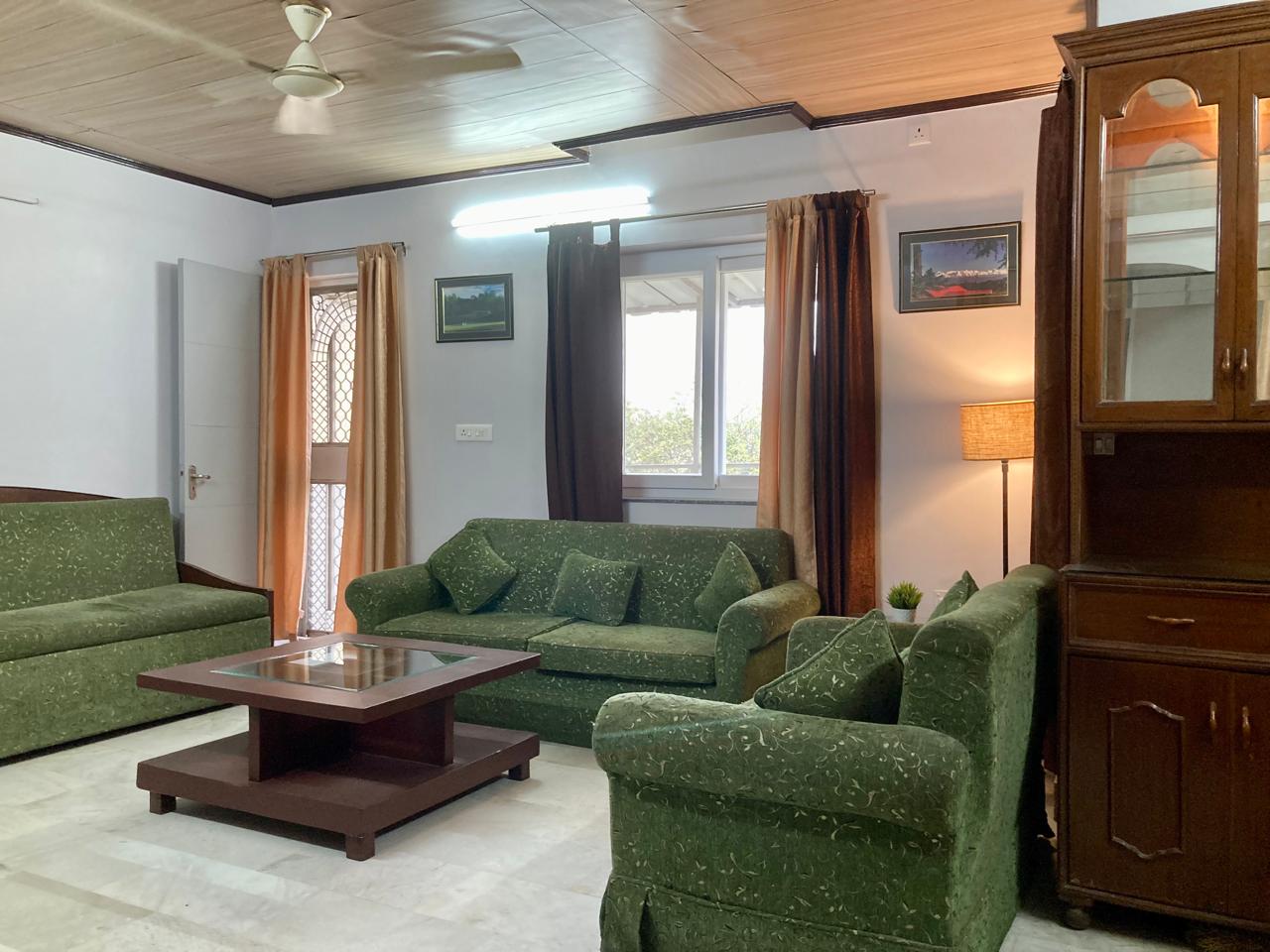 2 BHK + Pooja Room Apartment For Rent in Mayur Vihar