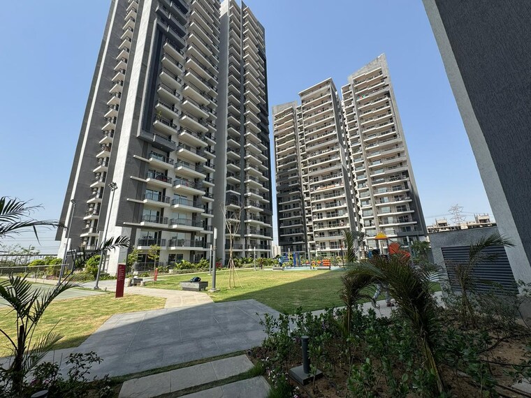 Exterior View, godrej-meridien 3 Bedroom 1855 Sq.Ft. Apartment In Sector 106 Gurgaon 10335587