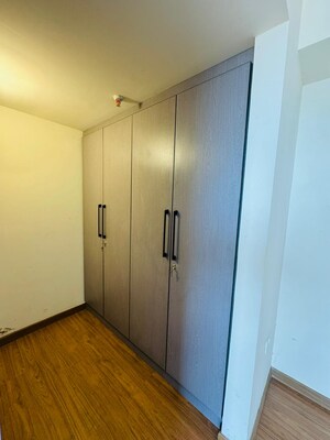 Room in 3 BHK Apartment at Godrej Meridien, Sector 106 – for Rent