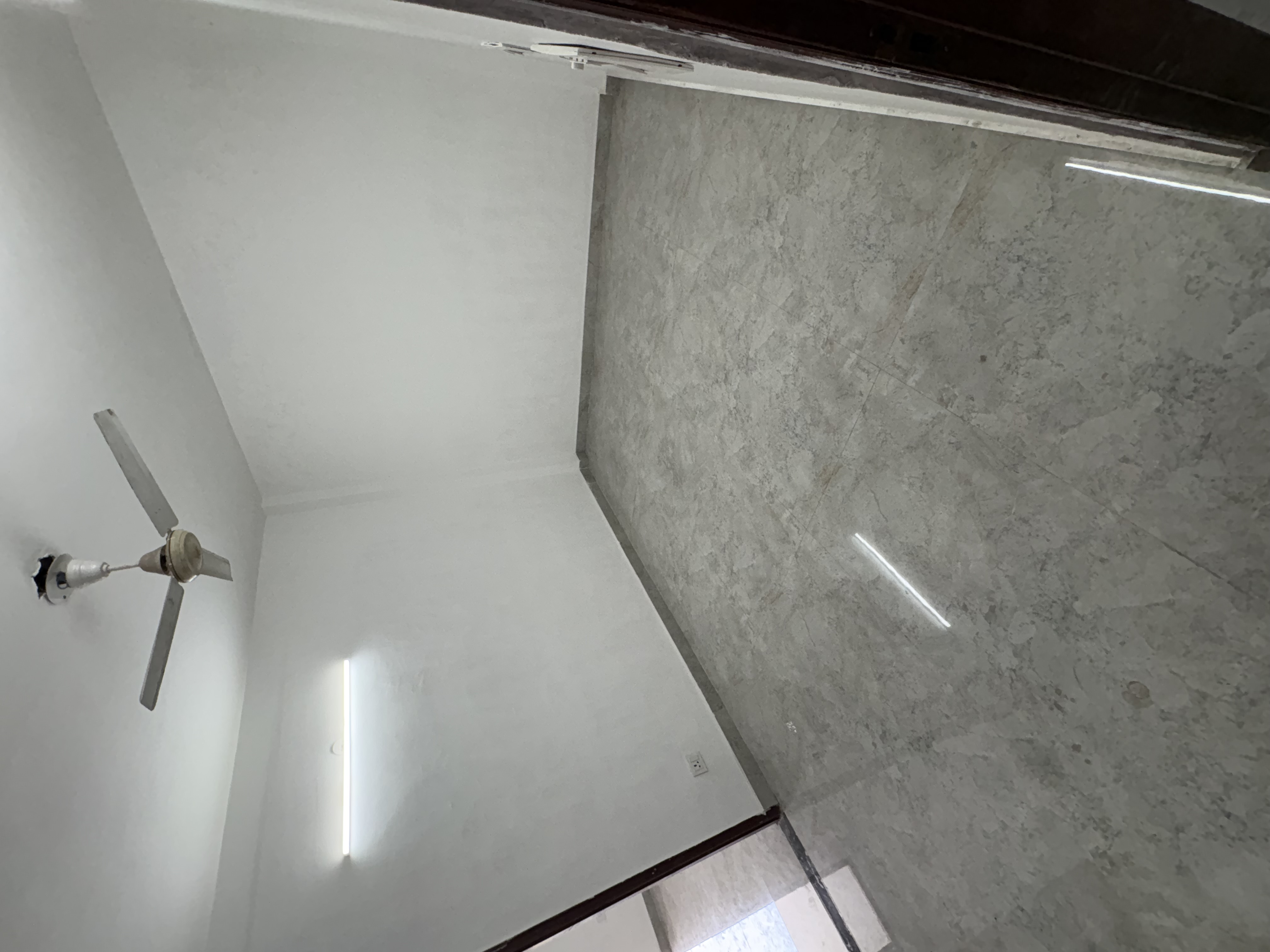 2 BHK Builder Floor For Rent in Rampuri