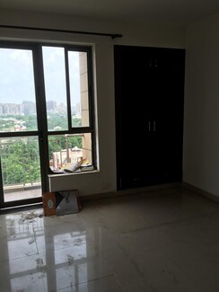 2 BHK Apartment For Rent in Unitech Uniworld Gardens 2