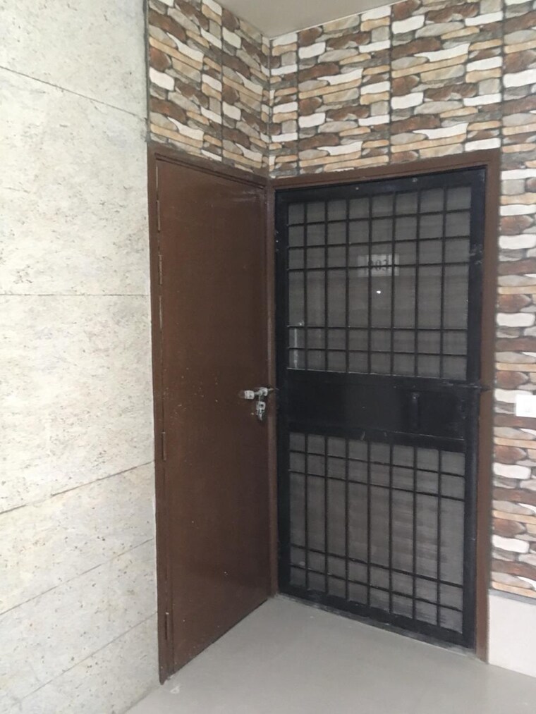 Room, unitech-uniworld-gardens-2 2 Bedroom 1000 Sq.Ft. Apartment In Sector 47 Gurgaon 10335830