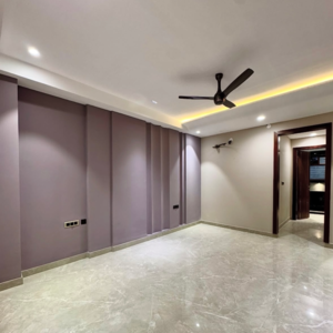 Room in 4 BHK Builder Floor at New Industrial Township 3 – for Rent