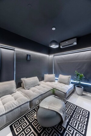 Team Area in 2 BHK Apartment at Wadhwa Dukes Horizon, Chembur – for Sale