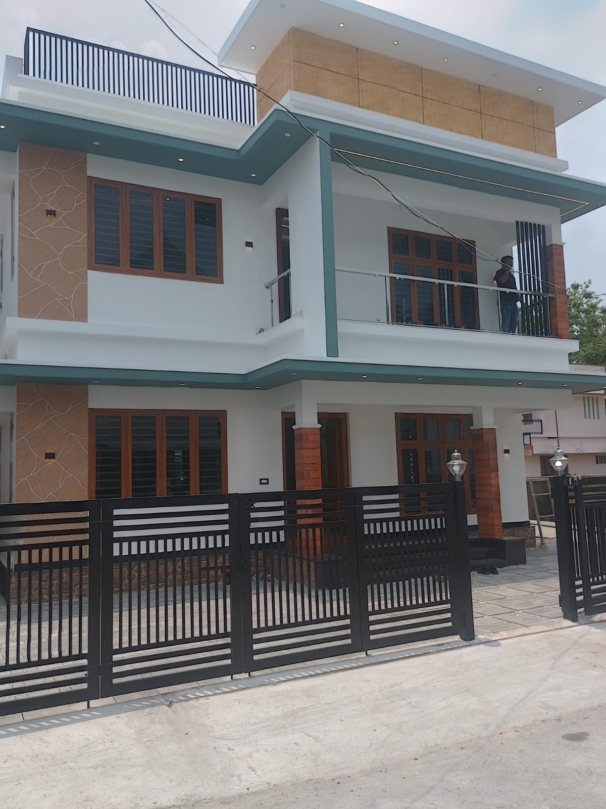 4 BHK + Servant Room,Study Room,Extra Room Independent House For Sale in Nadathara