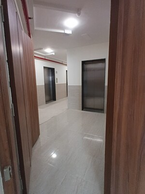 Room in 2 BHK Apartment at Sheth Auris Bliss, Malad West – for Rent