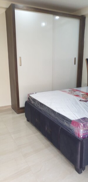 Bedroom in 3 BHK Builder Floor at Palam Vihar – for Rent