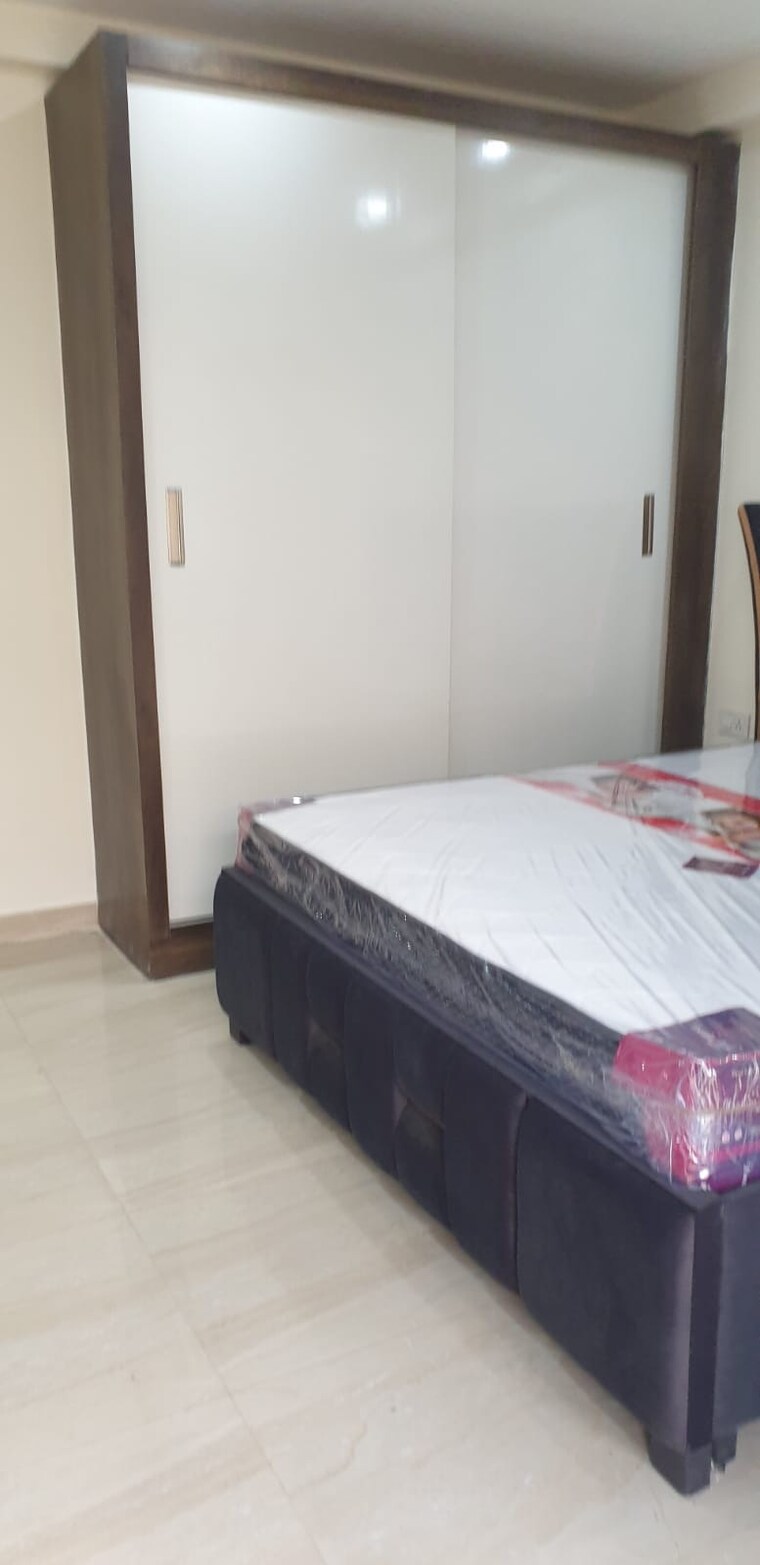 Bedroom, palam vihar 3 Bedroom 290 Sq.Yd. Builder Floor In Palam Vihar Gurgaon 10336669