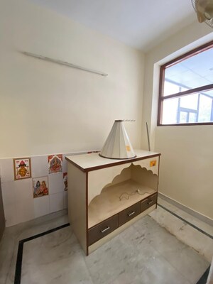 Kitchen in 2.5 BHK Builder Floor at Ansal Plaza Sector-23, Sector 23 – for Rent