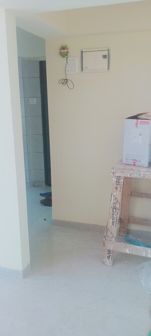Furnished Amenities in 1 RK Apartment at Accord Bindra One, Andheri East – for Rent