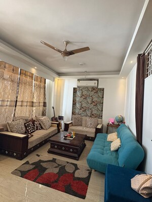 Bedroom in 3 BHK Builder Floor at Sector 56 – for Rent