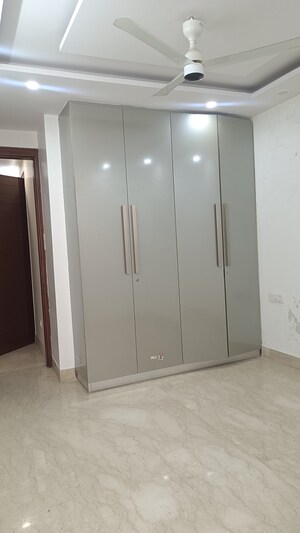 Building Lobby in 3 BHK Builder Floor at New Rajinder Nagar – for Rent