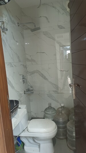 Bathroom in 3 BHK Builder Floor at New Rajinder Nagar – for Rent