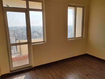 Jaypee Kensington Park Apartments