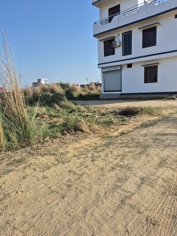 Plot for Sale in Jhalwa, Allahabad