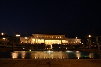 DLF Hyde Park