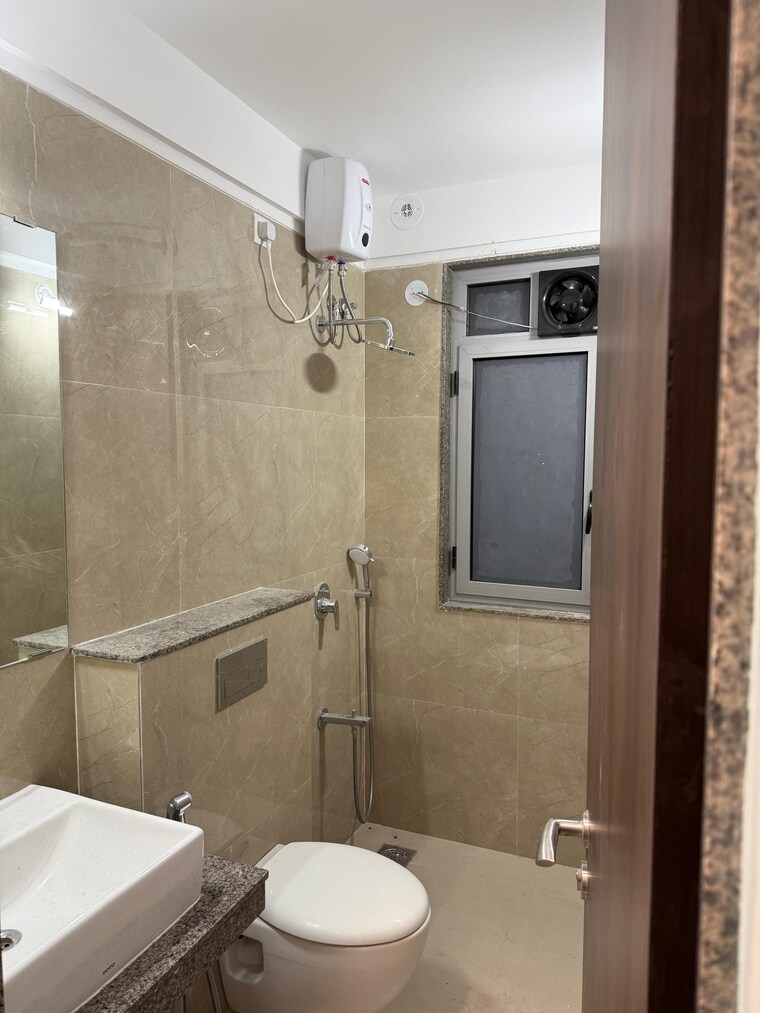 Bathroom, sunteck-city-avenue-4 2 Bedroom 1346 Sq.Ft. Apartment In Goregaon West Mumbai 10349650