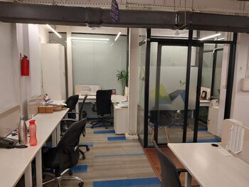Office Space in IT/SEZ for Rent in Connaught Place, Delhi