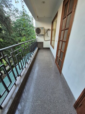 4 BHK Builder Floor for Rent in Maharani Bagh, Delhi