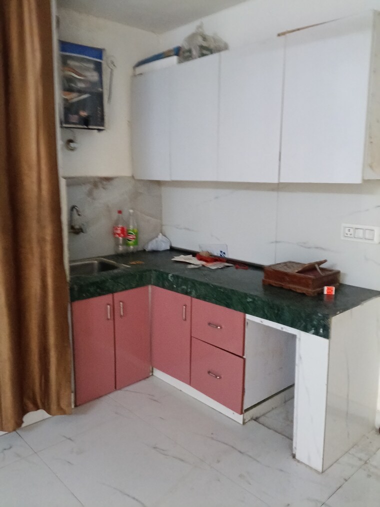 Kitchen, malviya nagar 2 Bedroom 65 Sq.Yd. Builder Floor In Malviya Nagar Delhi 10356865