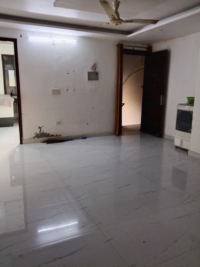 Room, malviya nagar 2 Bedroom 65 Sq.Yd. Builder Floor In Malviya Nagar Delhi 10356865