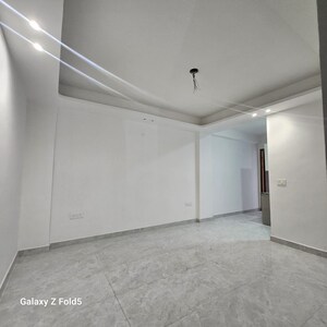 Room in 2 BHK Builder Floor at Saket – for Rent