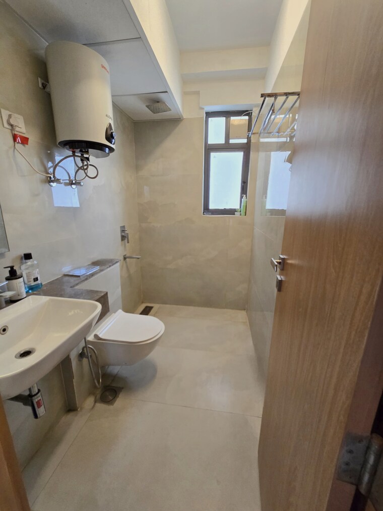 Bathroom, m3m-merlin 3 Bedroom 2047 Sq.Ft. Apartment In Sector 67 Gurgaon 10357459
