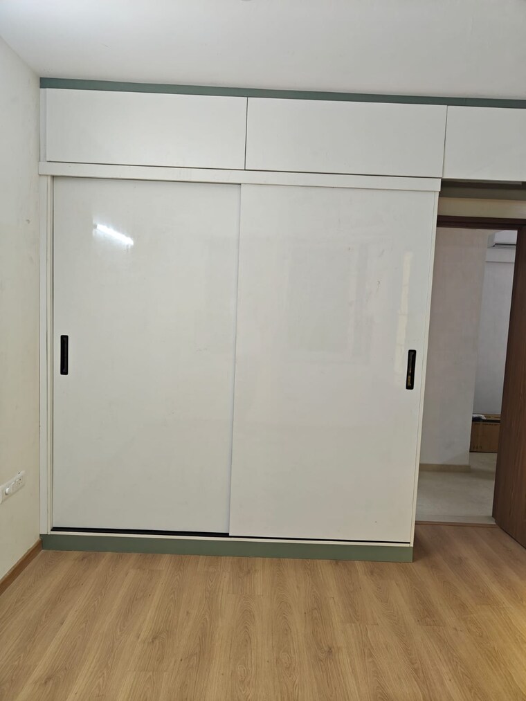 Room, godrej-woods 2 Bedroom 1255 Sq.Ft. Apartment In Sector 43 Noida 10357501