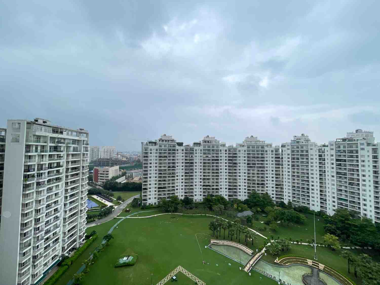 3 BHK Apartment For Sale in Central Park Resorts