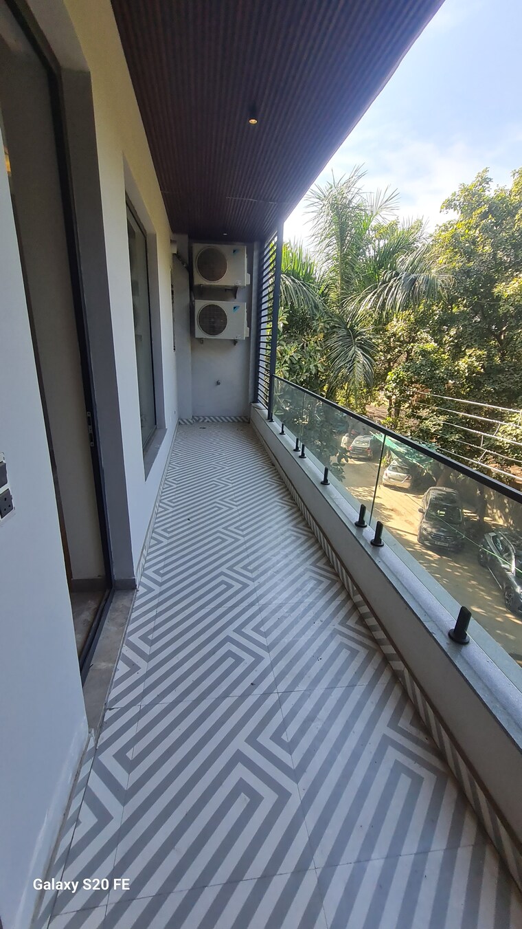 Balcony, sector 46 4 Bedroom 2000 Sq.Ft. Builder Floor In Sector 46 Gurgaon 10357527