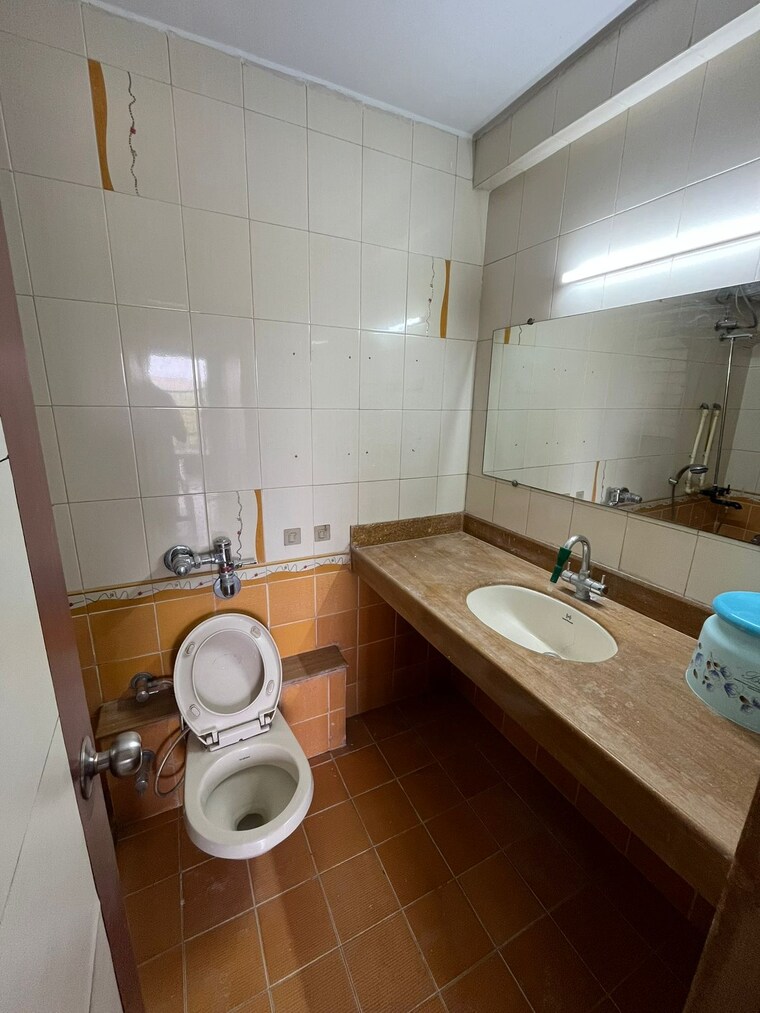 Bathroom, green-valley-chs 3 Bedroom 1650 Sq.Ft. Apartment In Wanwadi Pune 10357548