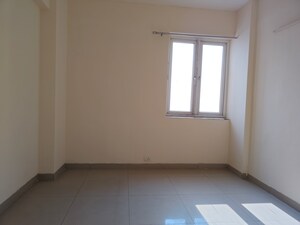 Room in 2.5 BHK Apartment at Mahindra Aura, Sector 110a – for Rent